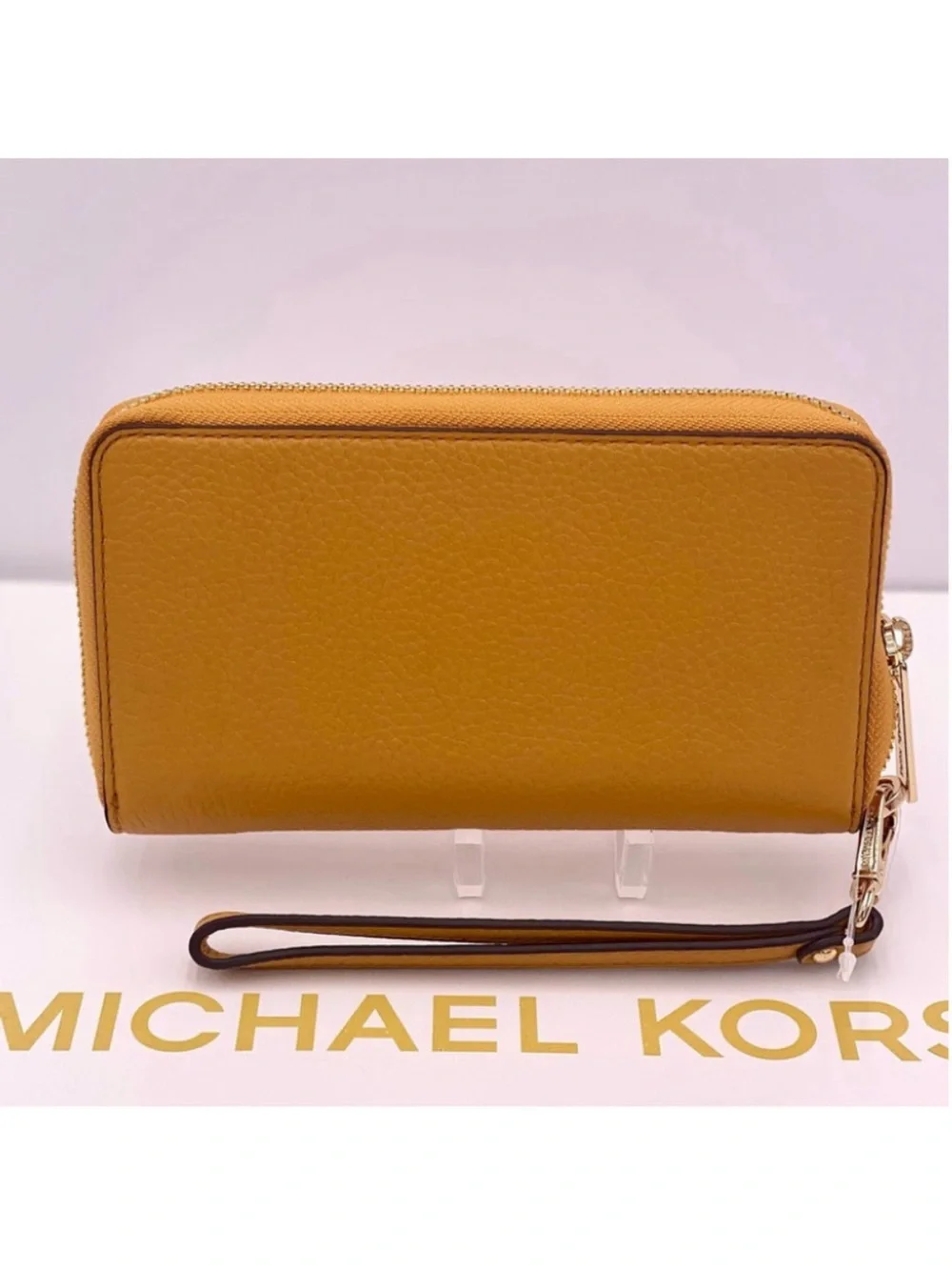 Michael Kors Jet Set Travel Large Flat Zip MF Phone Case Wristlet Wallet